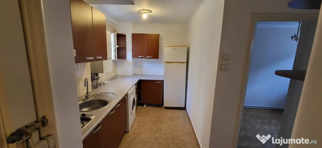 Apartament 3 camere ultra ultracentral, semidecomandat, Mosilor 126