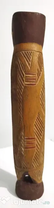Totem/statuetă stil tribal, din lemn sculptat, pictat manual – artă etnică 
