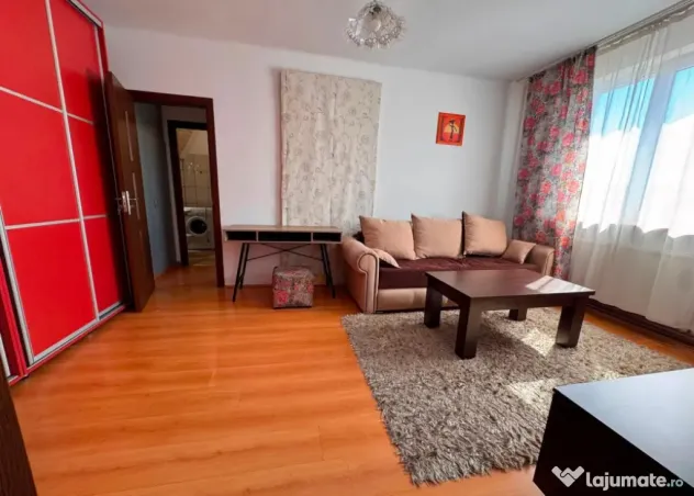 Vând apartament 2 camere , langa Facultatea de Litere - Cluj-Napoca (Cluj)