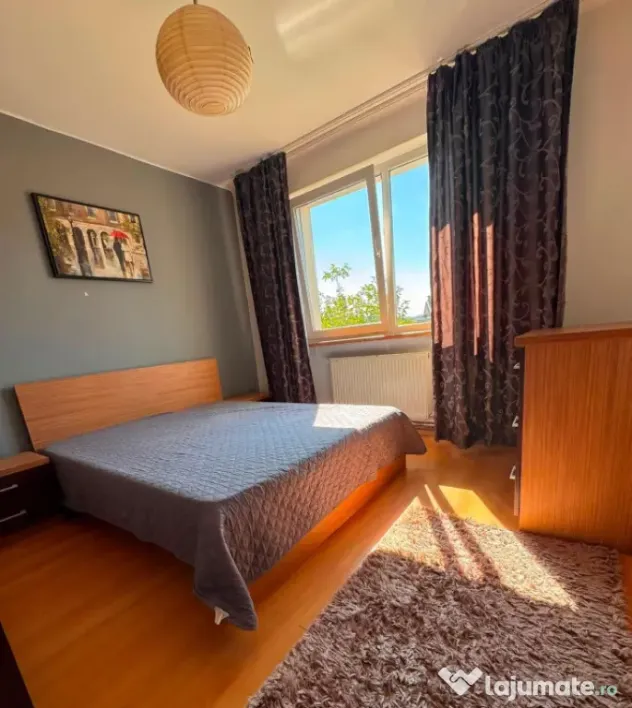 Vând apartament 2 camere , langa Facultatea de Litere - Cluj-Napoca (Cluj)