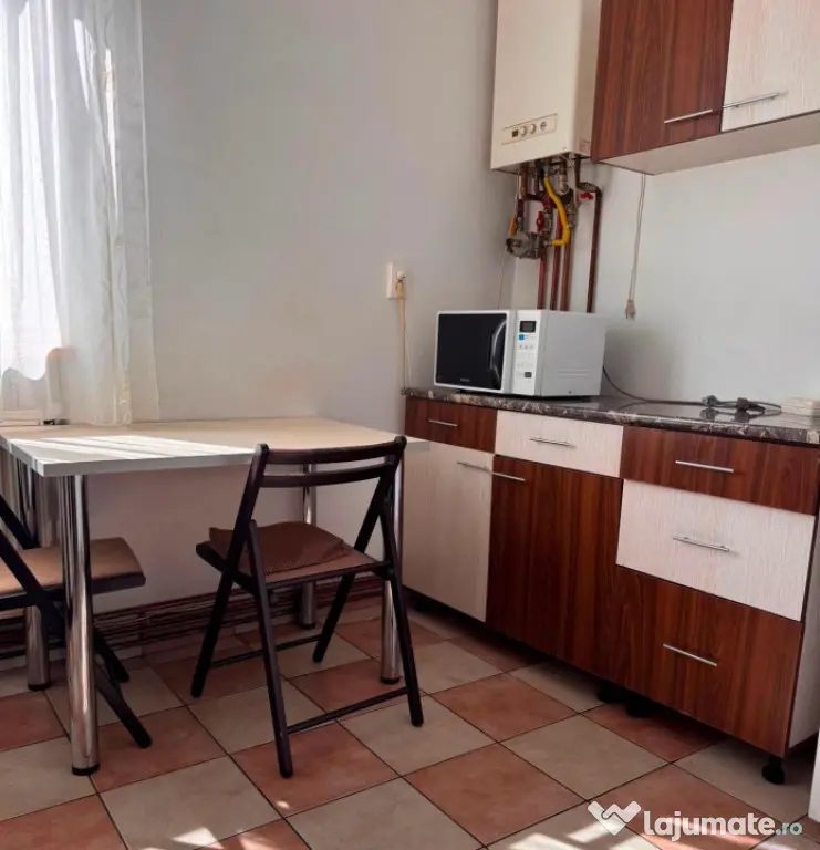 Vând apartament 2 camere , langa Facultatea de Litere - Cluj-Napoca (Cluj)