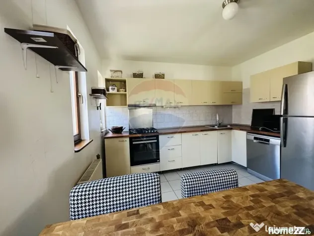 Casă / Vilă cartier exclusivist - Focsani (Vrancea)