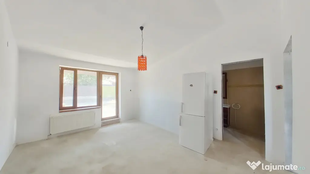Casa insiruita pe un singur nivel cu 4 camere in Cartierul V - Arad (Arad)
