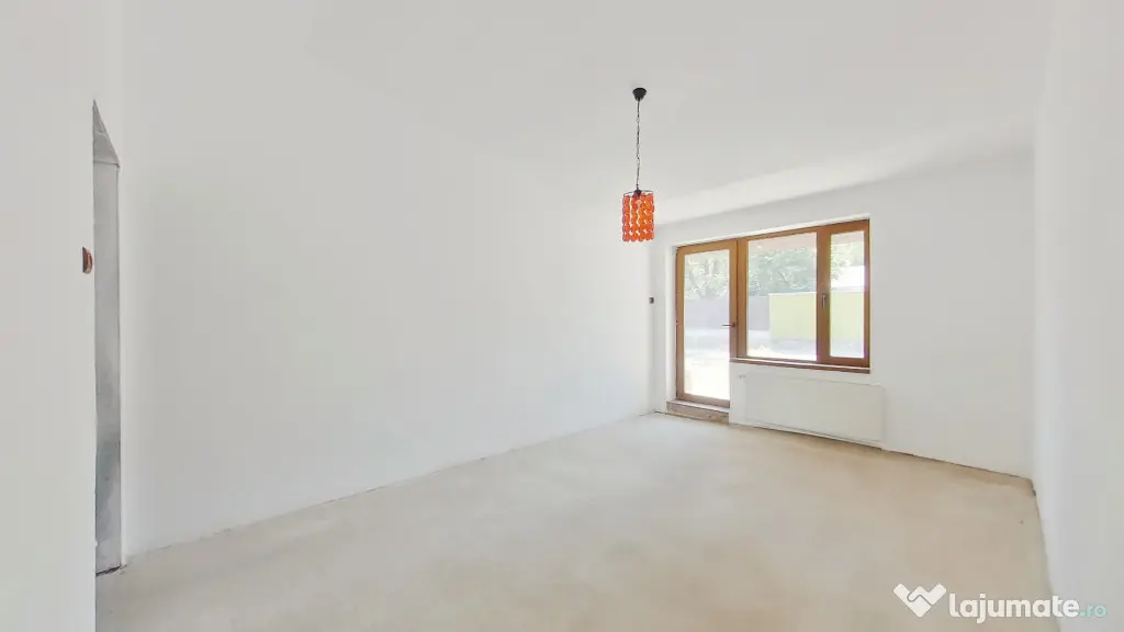 Casa insiruita pe un singur nivel cu 4 camere in Cartierul V - Arad (Arad)