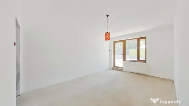 Casa insiruita pe un singur nivel cu 4 camere in Cartierul V - Arad (Arad)
