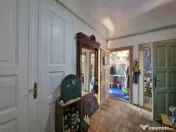 Apartament cu 3 camere, in zona Centrala