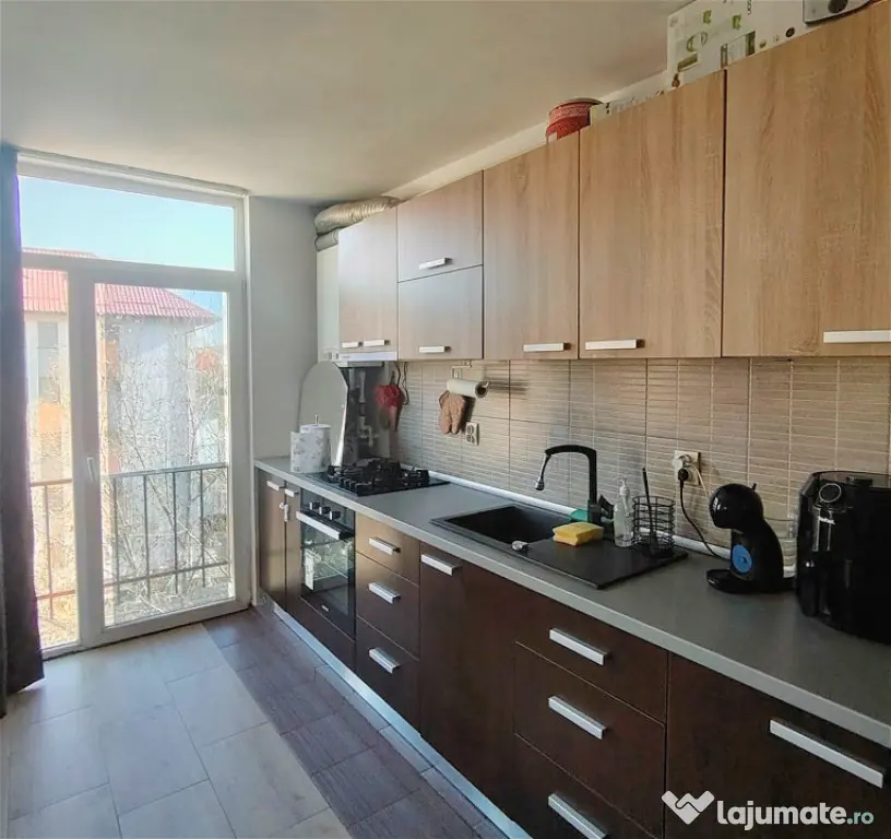 Apartament 3 camere 65 mp, zona Tineretului - Floresti (Cluj)