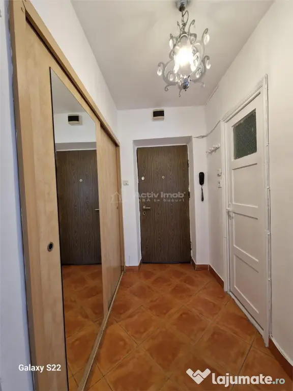 Garsoniera Nerva Traian, metrou Timpuri Noi, univ. Cantemir, - Bucuresti (Bucuresti-Ilfov)