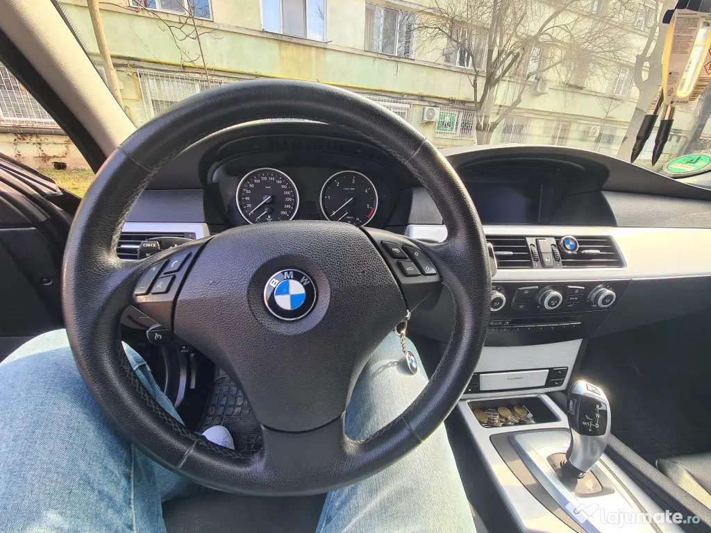 Vand Bmw 520 d e61 177 cai