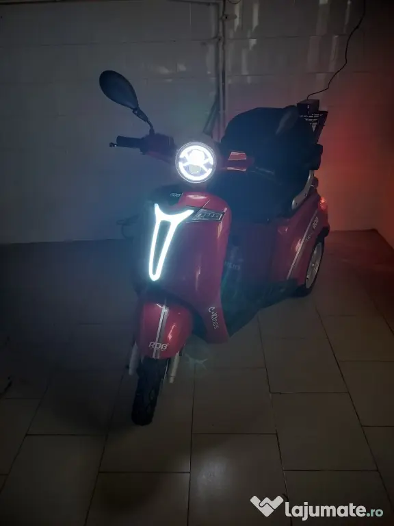 Tricicletă electrică RDB C-klass2 Rosie, 800 W, 12V – 20Ah