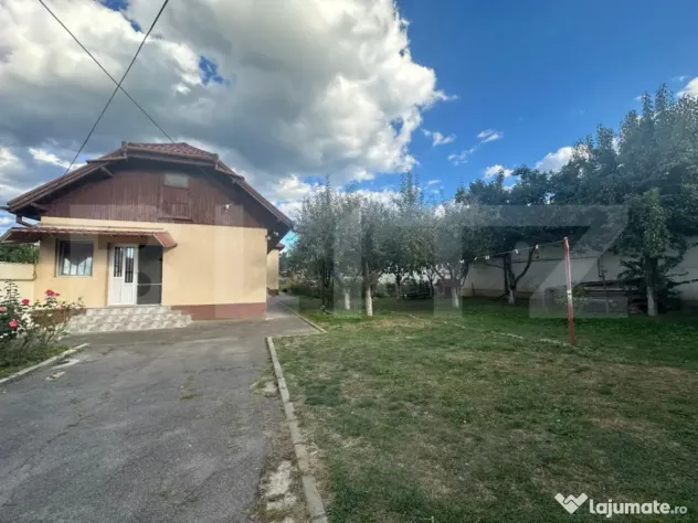 Casa cu 2 apartamente, 2 corpuri si teren – Rasnov - Rasnov (Brasov)