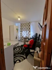 Apartament 3 camere de vânzare – Micro 6, Str. Moldovei