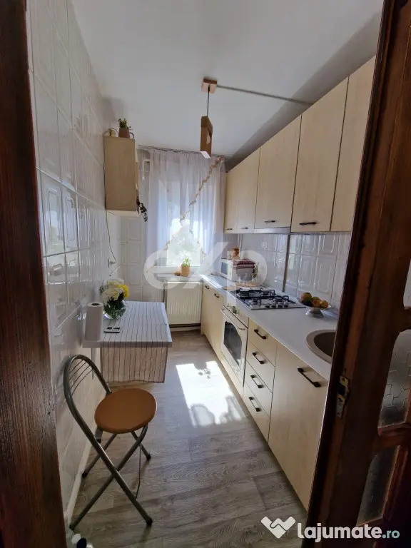 Apartament 3 camere de vânzare – Micro 6, Str. Moldovei - Targoviste (Dambovita)