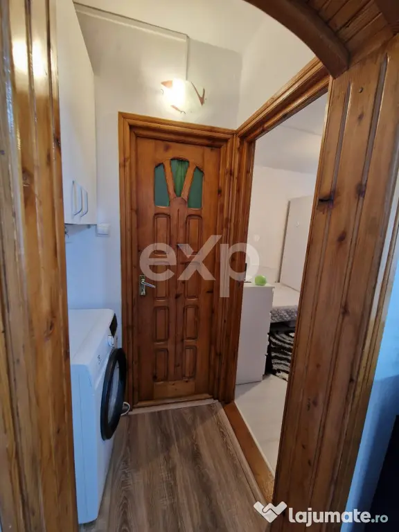 Apartament 3 camere de vânzare – Micro 6, Str. Moldovei - Targoviste (Dambovita)