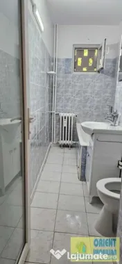 Tomis Nord, de inchiriat 2 camere, etaj 1, gaze, mobilat 
