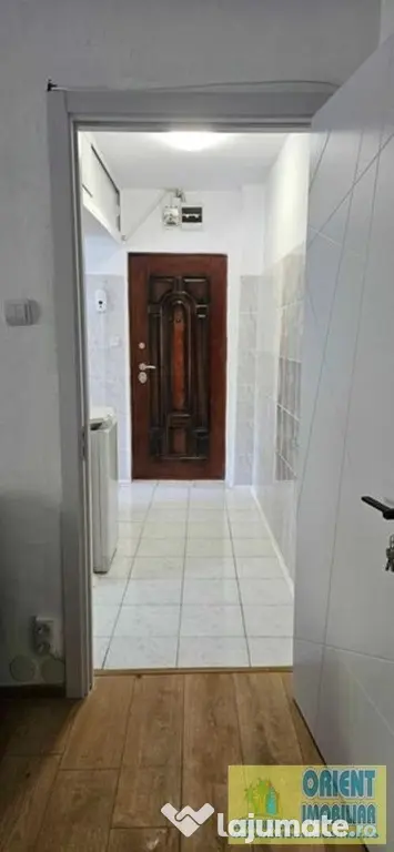 Tomis Nord, de inchiriat 2 camere, etaj 1, gaze, mobilat - Constanta (Constanta)