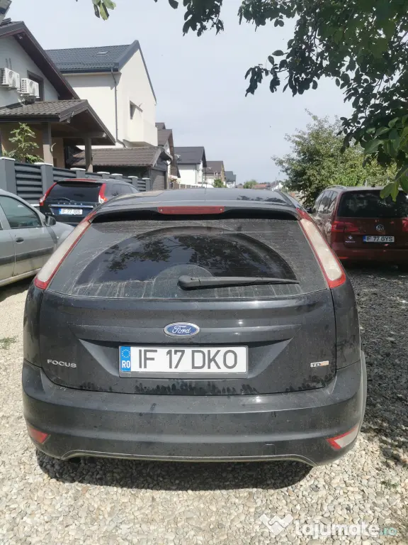 Ford focus facelift 2011