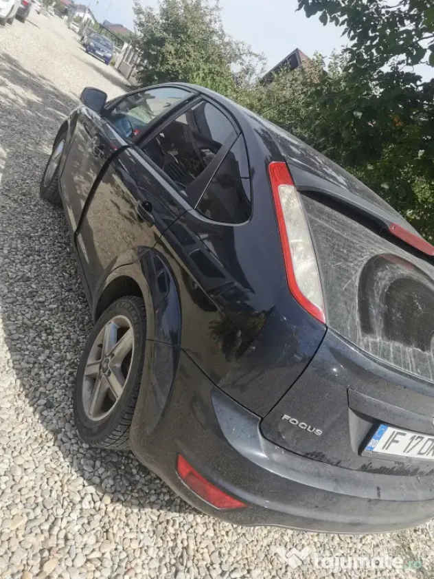 Ford focus facelift 2011