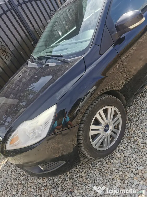 Ford focus facelift 2011