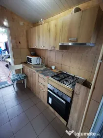 De inchiriat casa cu 2 camere, strada Romana, 320 euro