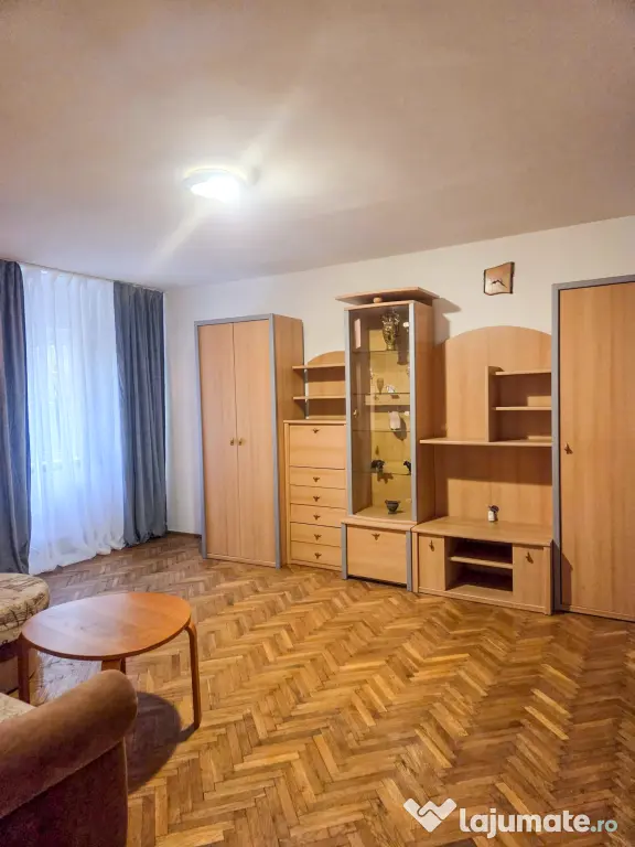 Proprietar închiriez | apartament 2 camere decomandat | Mcdonald’s – centrala si ac