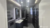 Apartament cu 2 camere de vanzare, 56.80 mp, zona Semicentra