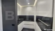 Apartament cu 2 camere de vanzare, 56.80 mp, zona Semicentra