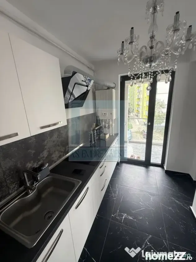 Apartament 2 camere mobilat/utilat, parcare privata-zona ... - Brasov (Brasov)
