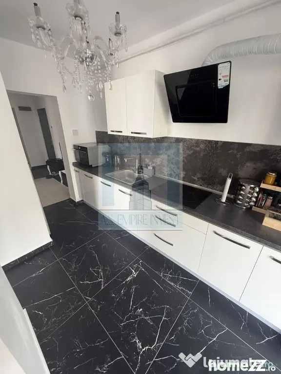 Apartament 2 camere mobilat/utilat, parcare privata-zona ... - Brasov (Brasov)