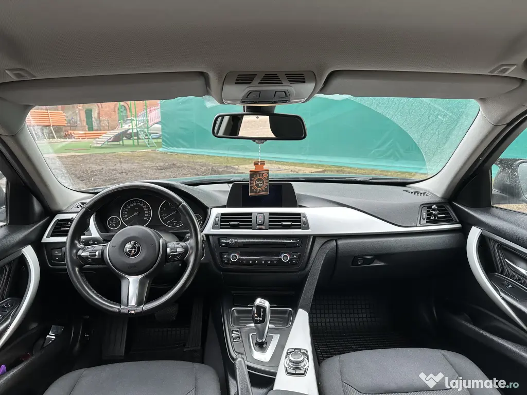 Vând bmw seria 3 f30