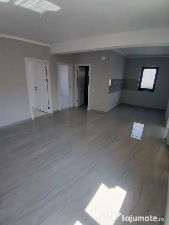 DE VÂNZARE CASĂ 3 CAMERE NĂVODARI - Mamaia Sat (Constanta)