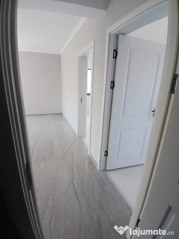 DE VÂNZARE CASĂ 3 CAMERE NĂVODARI - Mamaia Sat (Constanta)