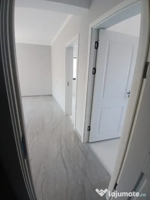 DE VÂNZARE CASĂ 3 CAMERE NĂVODARI - Mamaia Sat (Constanta)