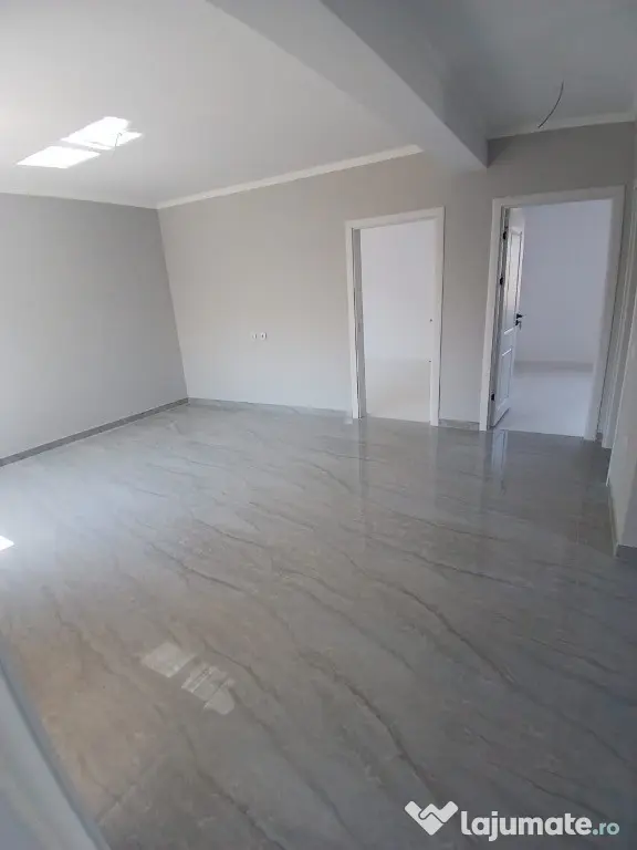 DE VÂNZARE CASĂ 3 CAMERE NĂVODARI - Mamaia Sat (Constanta)