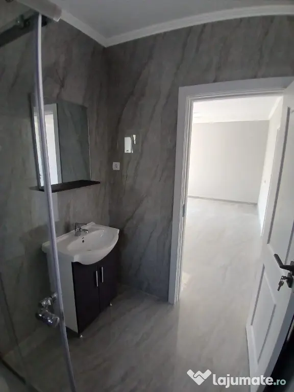 DE VÂNZARE CASĂ 3 CAMERE NĂVODARI - Mamaia Sat (Constanta)