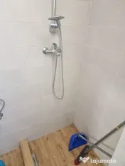 De inchiriat garsoniera etaj 5, Gara, bloc nou, 1000 lei 