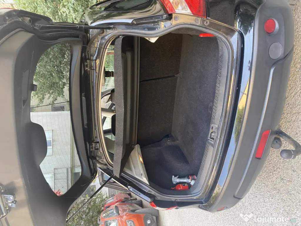 Nissan Qashqai, 1,6 dci, 2013,cutie manuală