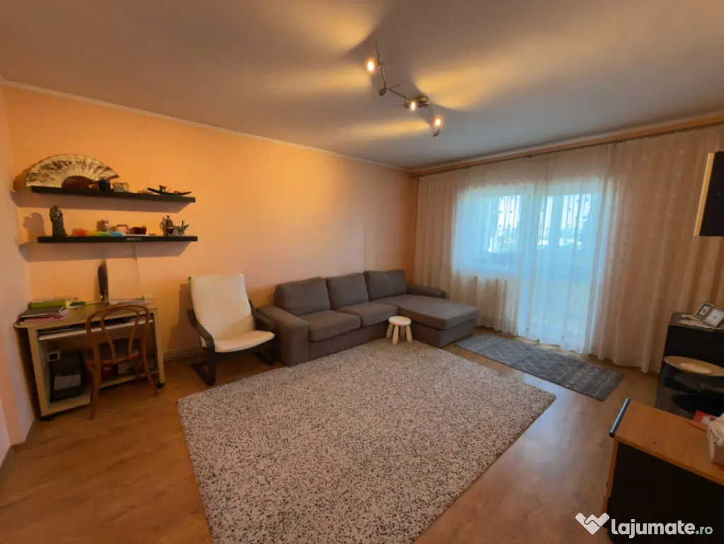 Apartament 3 camere, bloc 1989- Cantacuzino - Ploiesti (Prahova)