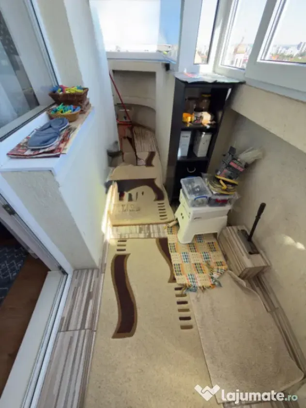 Apartament 3 camere, bloc 1989- Cantacuzino - Ploiesti (Prahova)