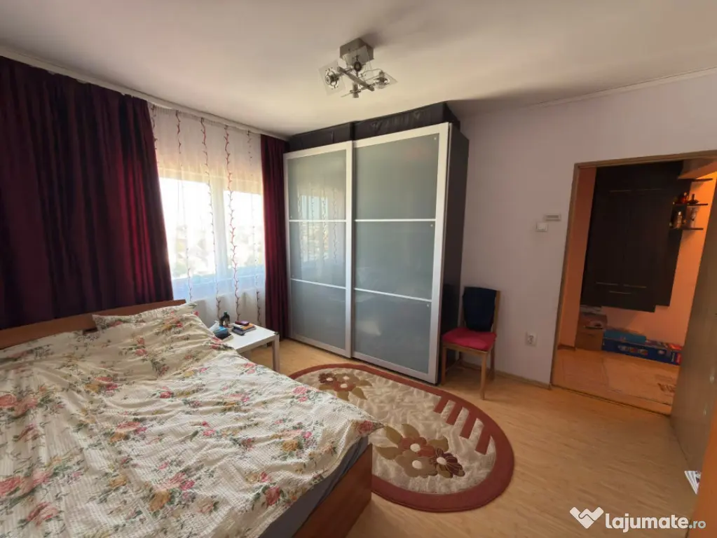 Apartament 3 camere, bloc 1989- Cantacuzino - Ploiesti (Prahova)