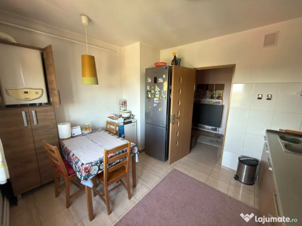 Apartament 3 camere, bloc 1989- Cantacuzino - Ploiesti (Prahova)