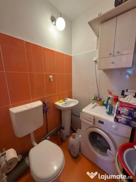 Apartament 3 camere, bloc 1989- Cantacuzino - Ploiesti (Prahova)