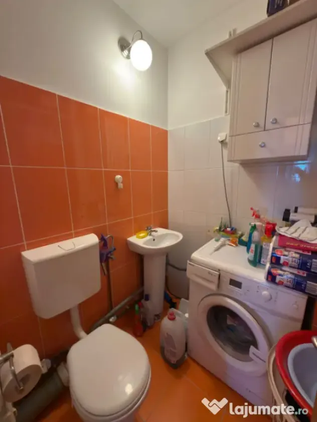 Apartament 3 camere, bloc 1989- Cantacuzino - Ploiesti (Prahova)