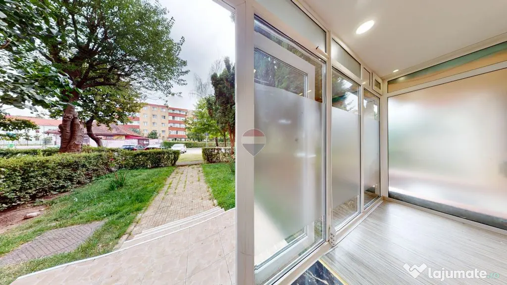 Spațiu comercial de închiriat (44 mp) în Brașov, Cart... - Brasov (Brasov)