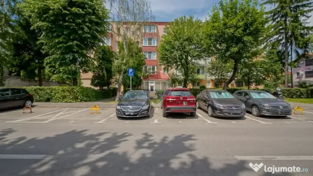 Spațiu comercial de închiriat (44 mp) în Brașov, Cart... - Brasov (Brasov)