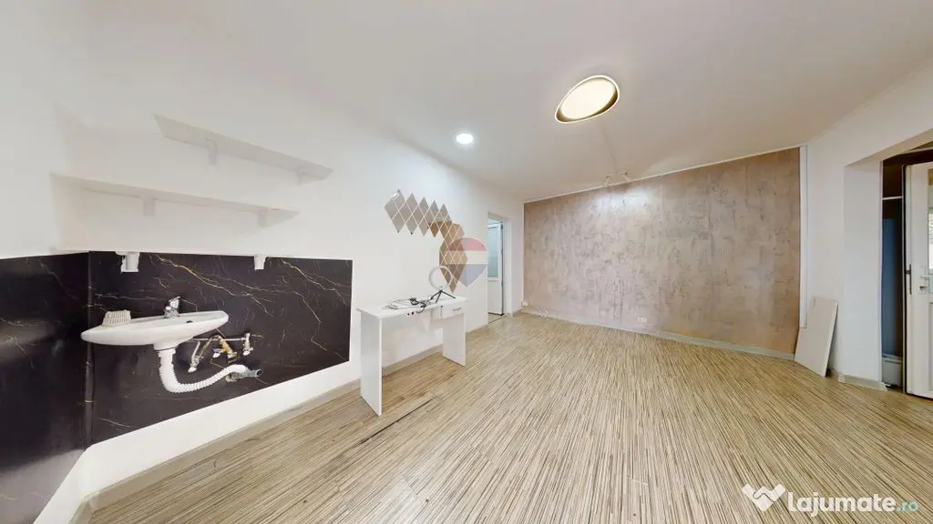 Spațiu comercial de închiriat (44 mp) în Brașov, Cart... - Brasov (Brasov)