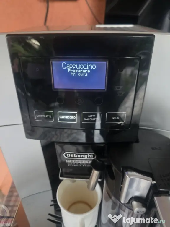 Espressor de cafea automat Delonghi Perfecta Capuccino