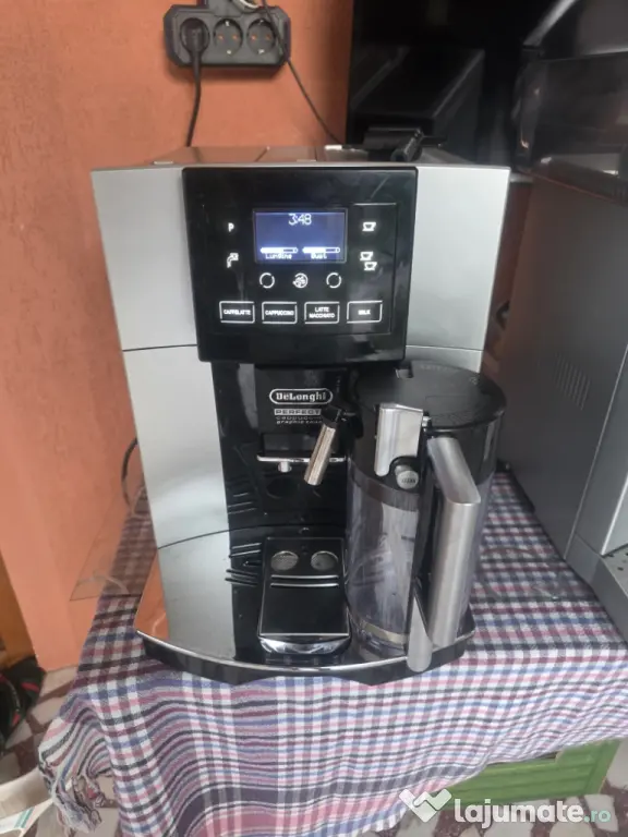 Espressor de cafea automat Delonghi Perfecta Capuccino