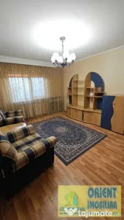 Far, de inchiriat 3 camere, etaj 1, mobilat, gaze
