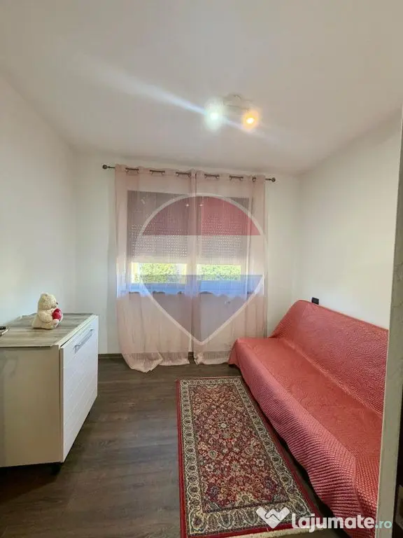 Apartament cu 2 camere de vânzare în zona Gara - Focsani (Vrancea)